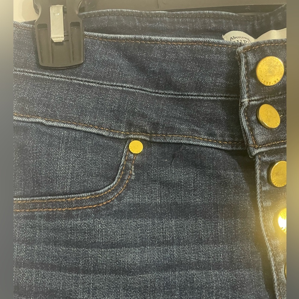 Abercrombie & Fitch High Rise Super Skinny Jeans - Picture 4 of 6